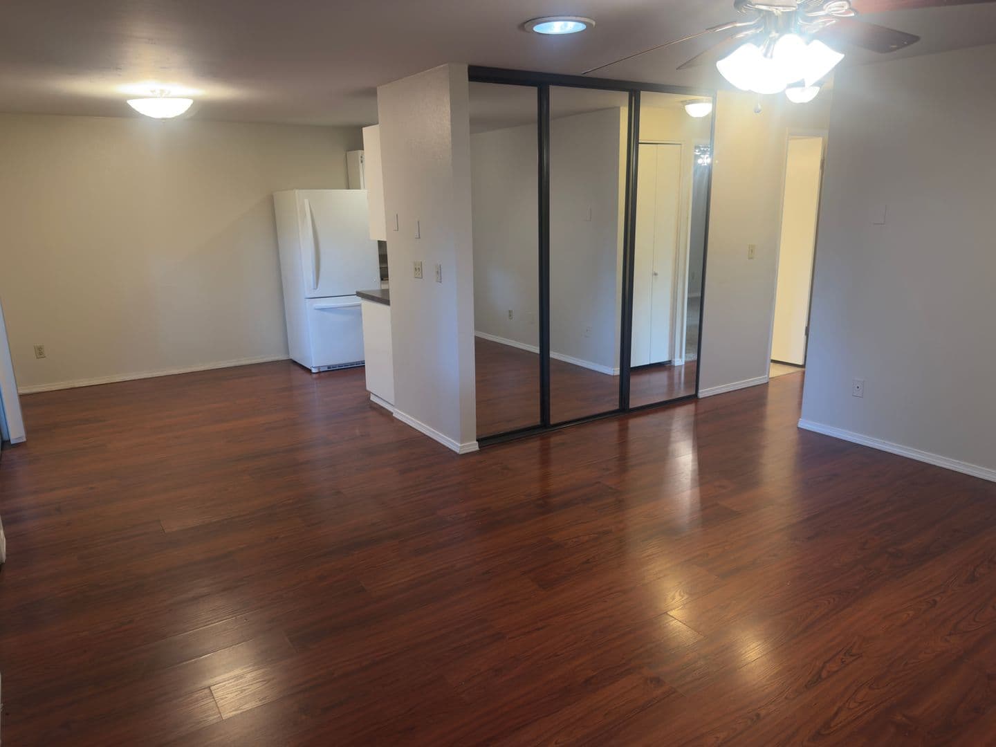 Tigard Apartment: 10845 SW 121st Avenue