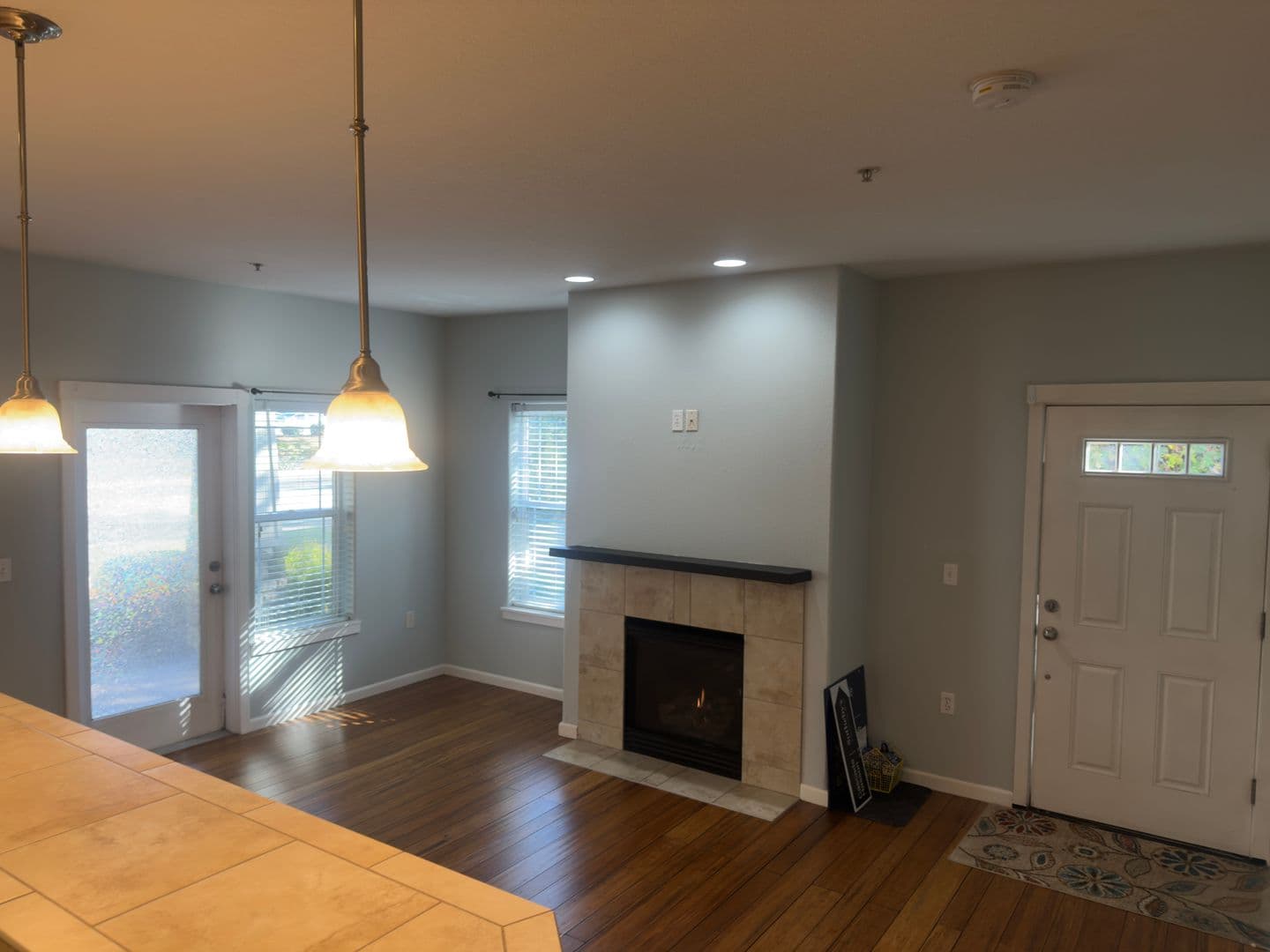 Hillsboro Apartment: 102 NE Canvasback Way #102