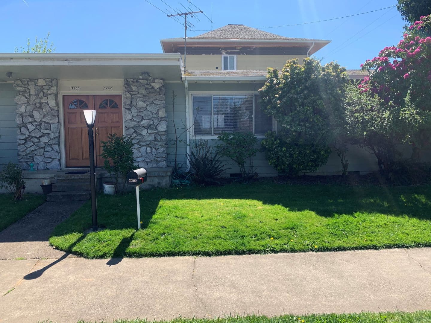 Portland House: 3202 SE Francis Street