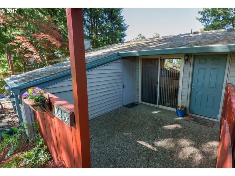 Tigard Apartment: 10845 SW 121st Avenue
