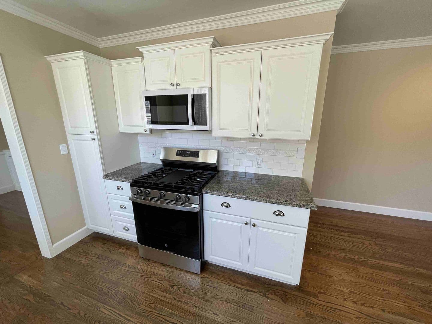 Studio City House: 4432 Bakman Ave.