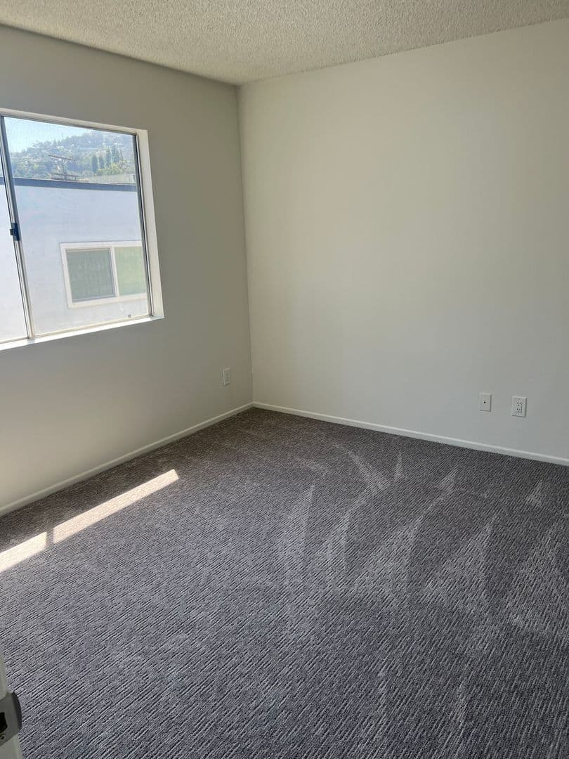 Studio City Apartment: 4101 Arch Drive