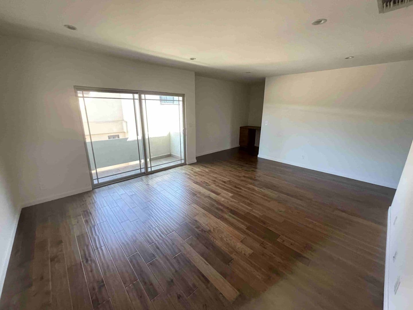 Studio City Apartment: 11012 Fruitland Drive