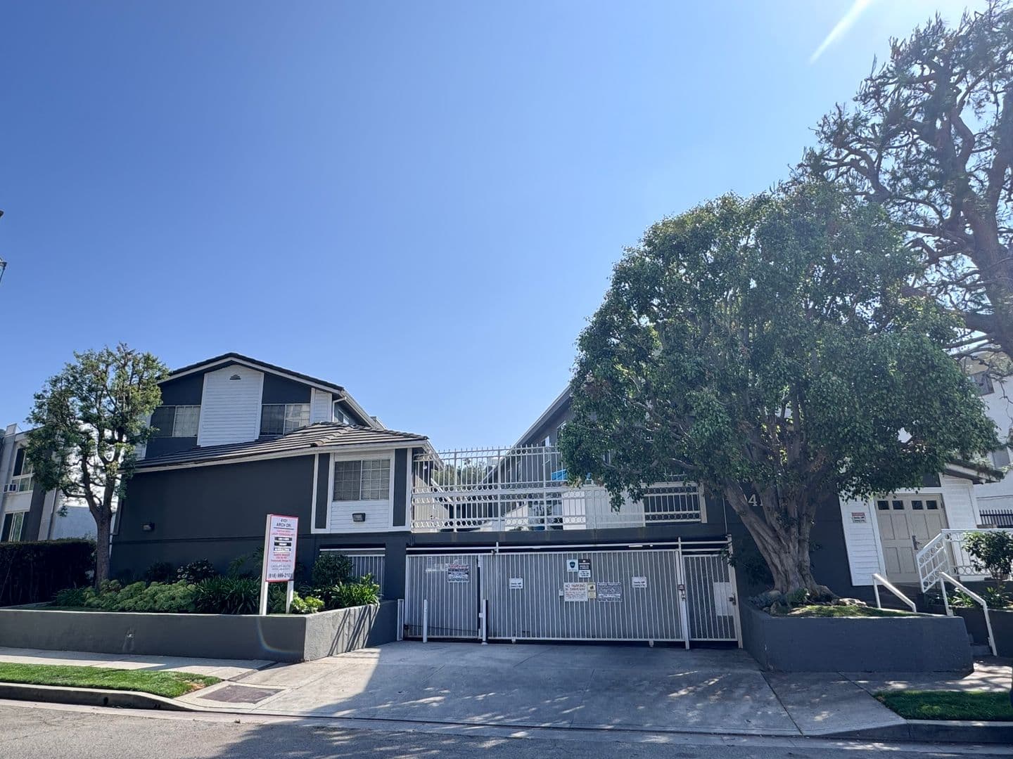 Studio City Apartment: 4101 Arch Drive