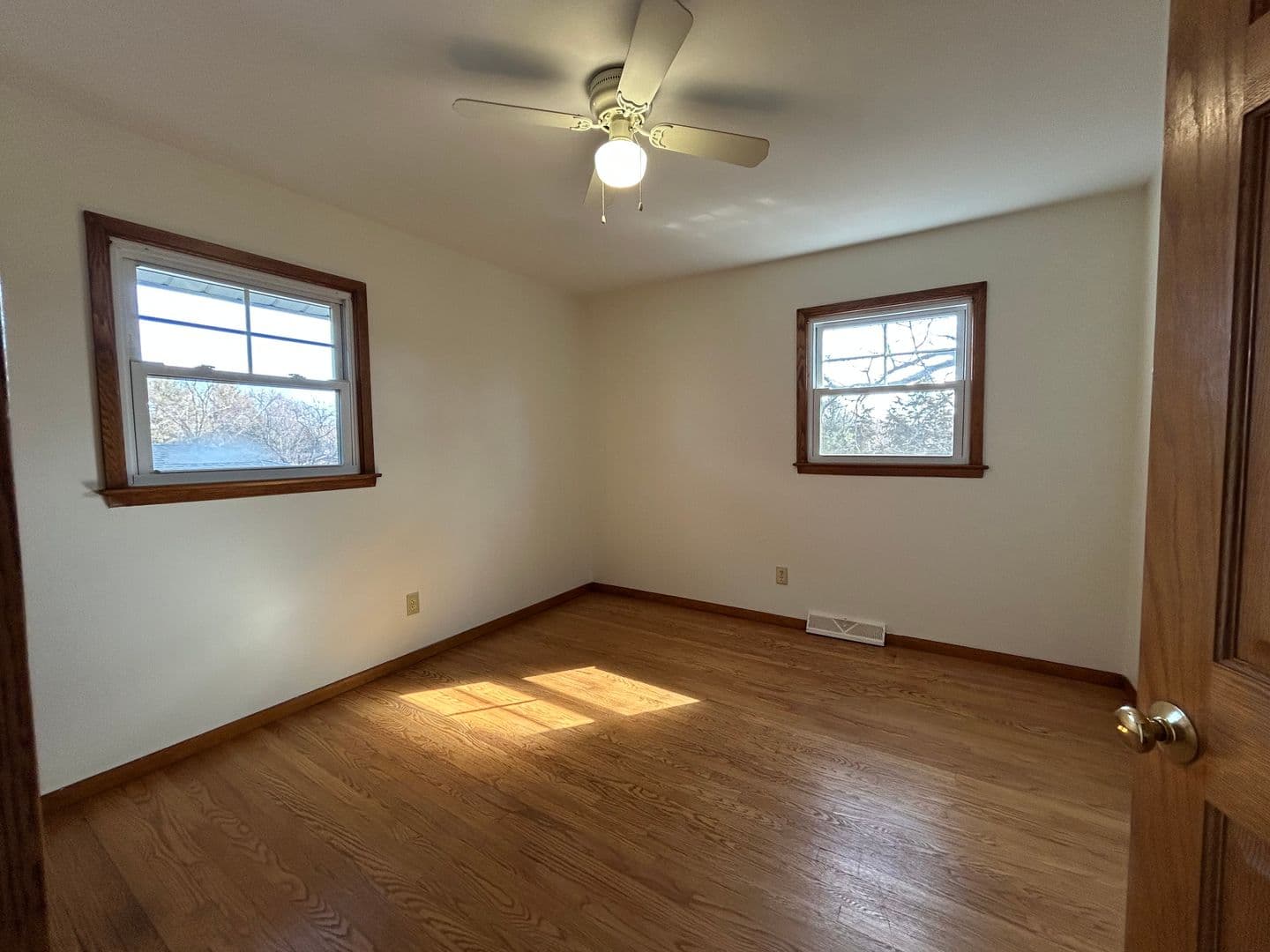 Milwaukee Apartment: Morgan Avenue