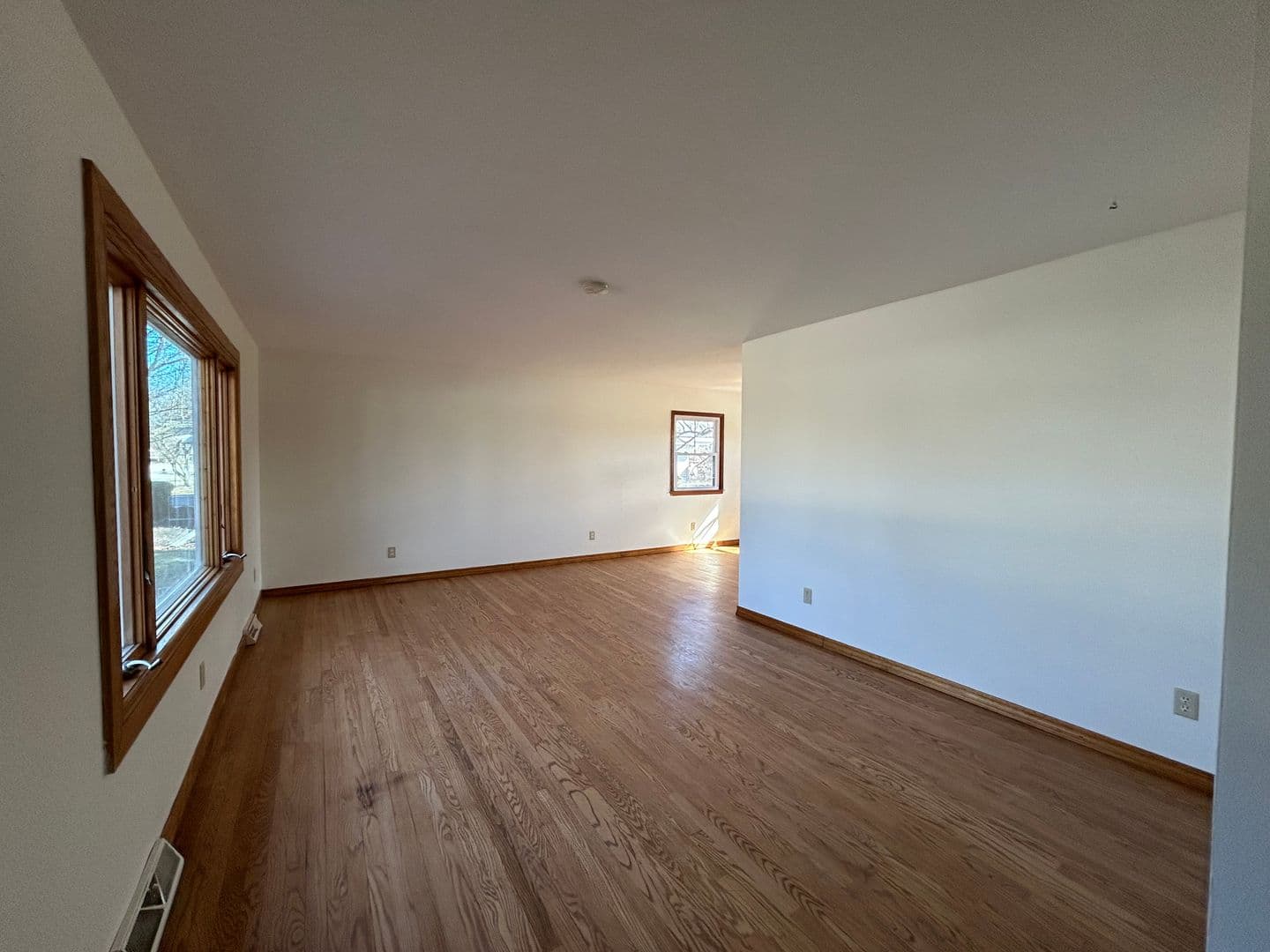 Milwaukee Apartment: Morgan Avenue