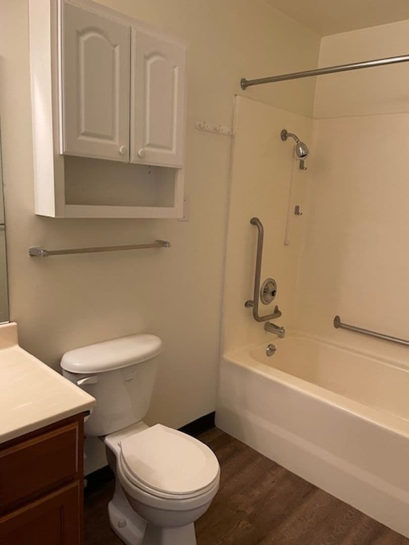 Germantown Apartment: N114 W16045 Sylvan Circle