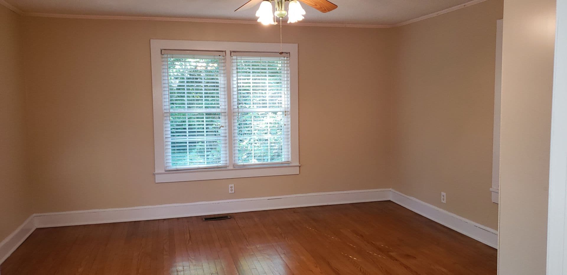 Rock Hill House: 217 Charlotte Ave