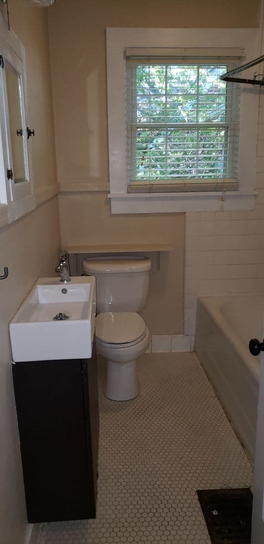 Rock Hill House: 217 Charlotte Ave