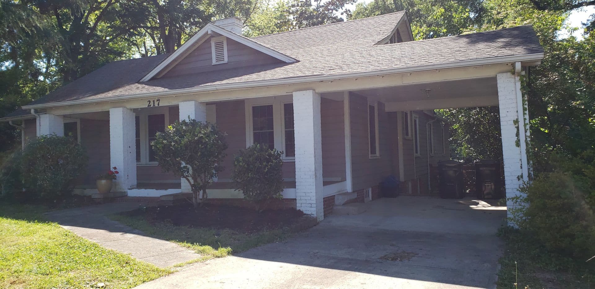 Rock Hill House: 217 Charlotte Ave
