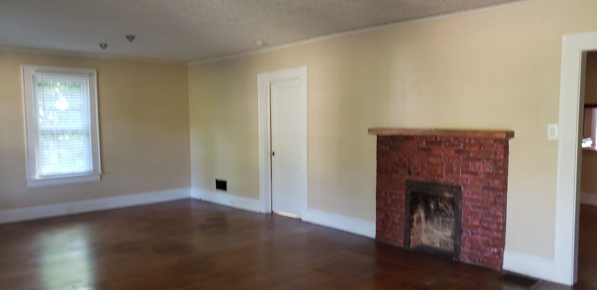 Rock Hill House: 217 Charlotte Ave