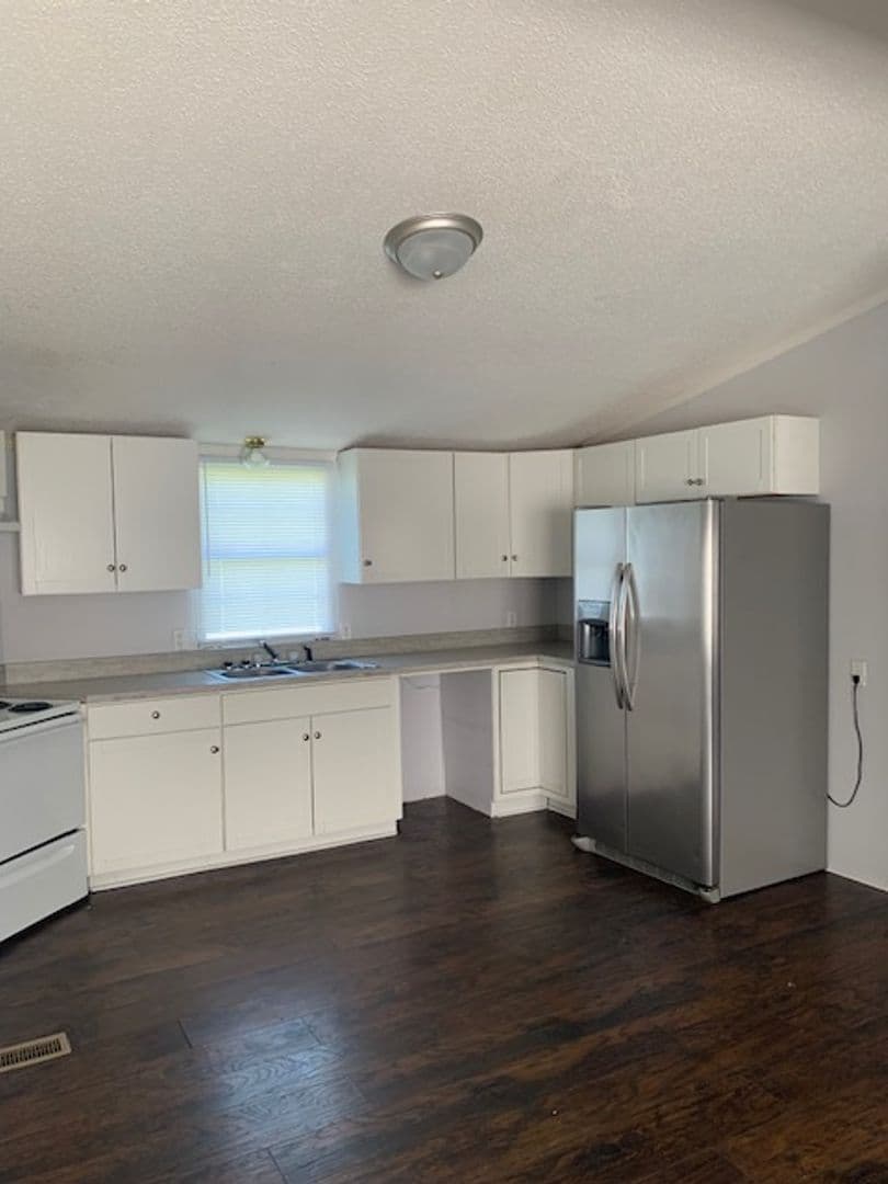 Spartanburg House: 259 Casual Drive