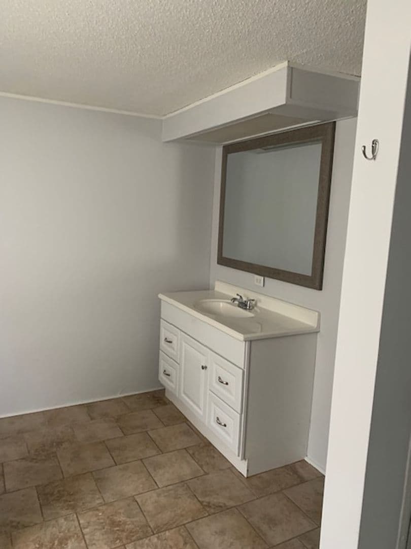 Spartanburg House: 259 Casual Drive