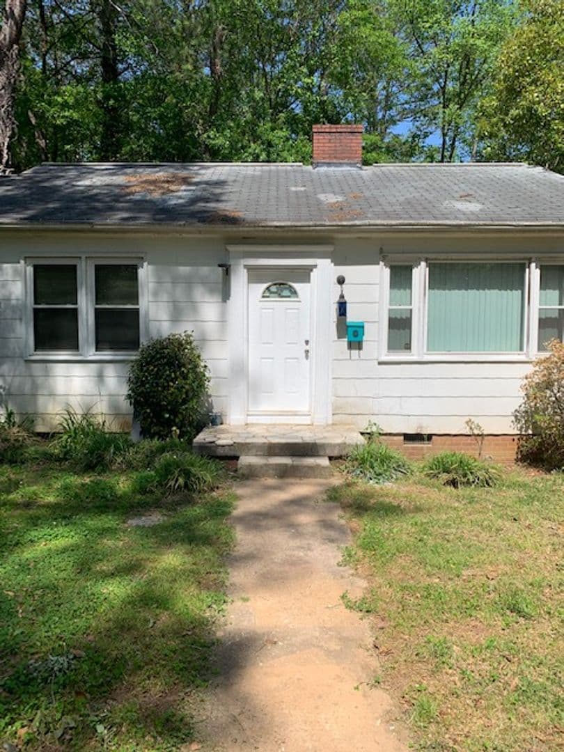 Spartanburg House: 114 Rosemary Rd