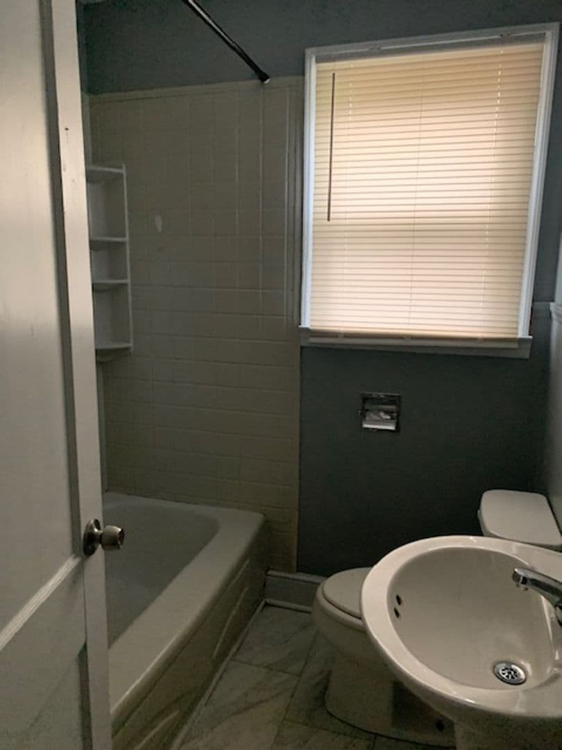 Spartanburg House: 114 Rosemary Rd