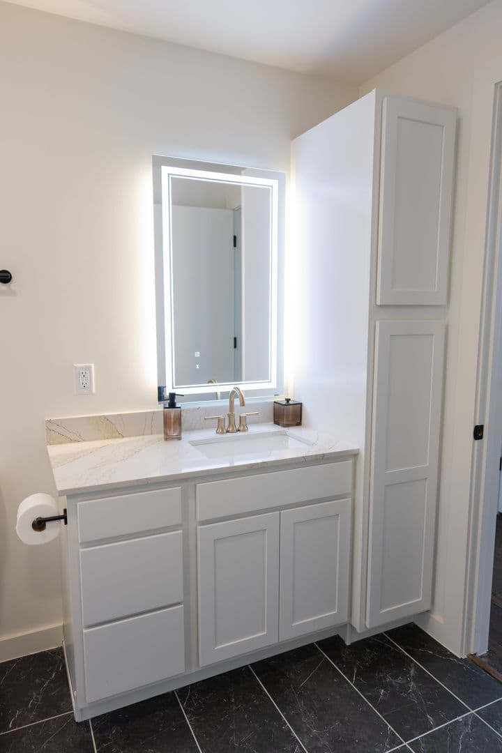 Tulsa Apartment: 6 East 5th Street