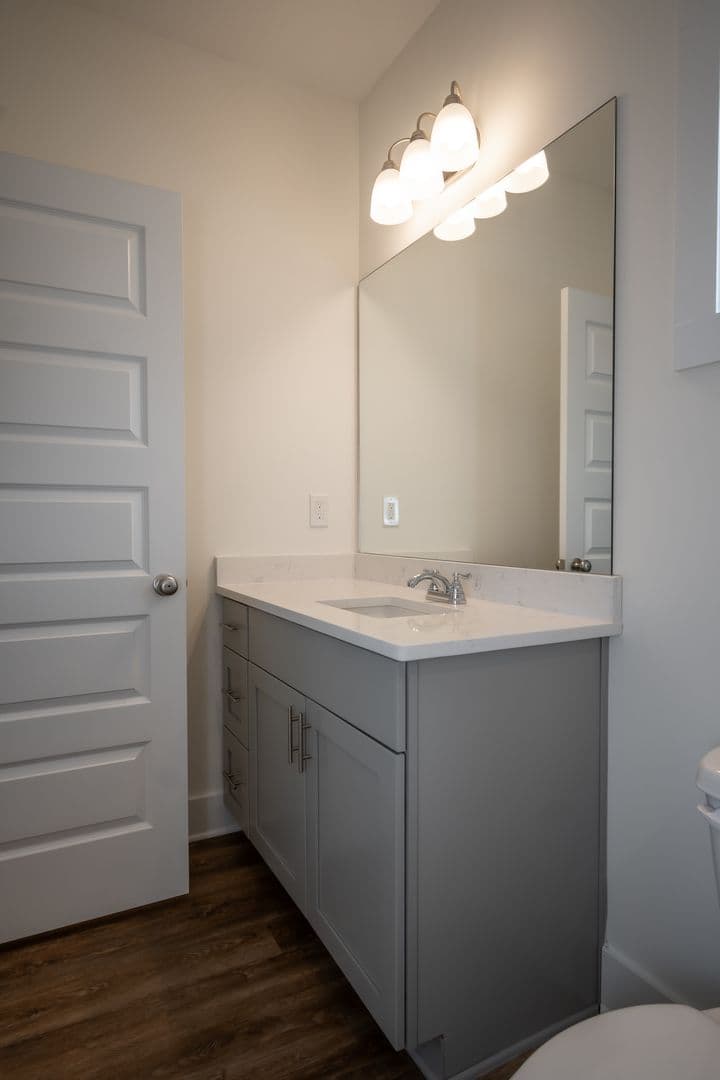 Athens Townhome: 215 Ruth St