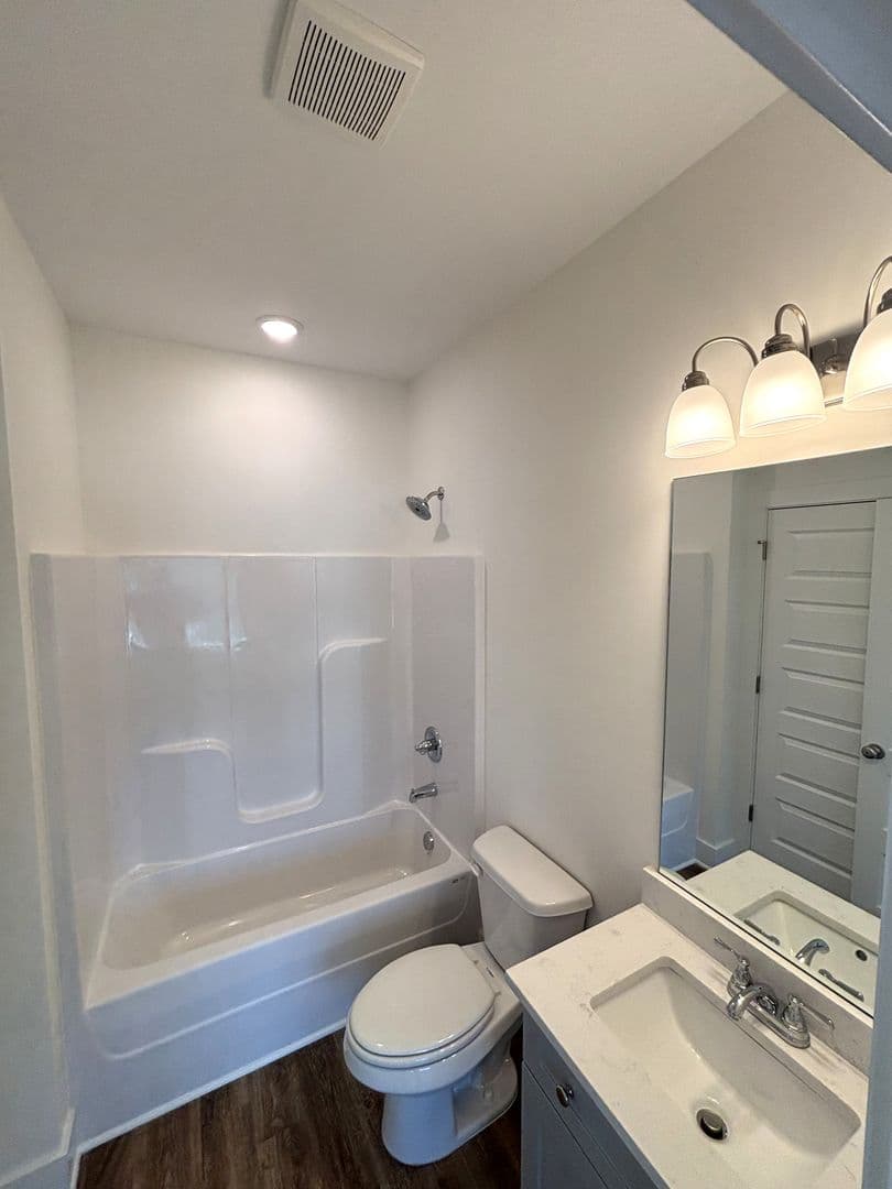 Athens Townhome: 215 Ruth St