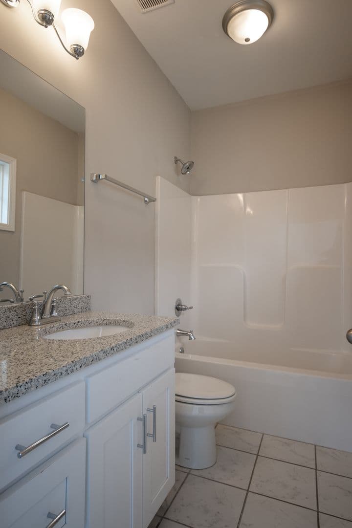 Athens Apartment: 90 Woodsong Ave