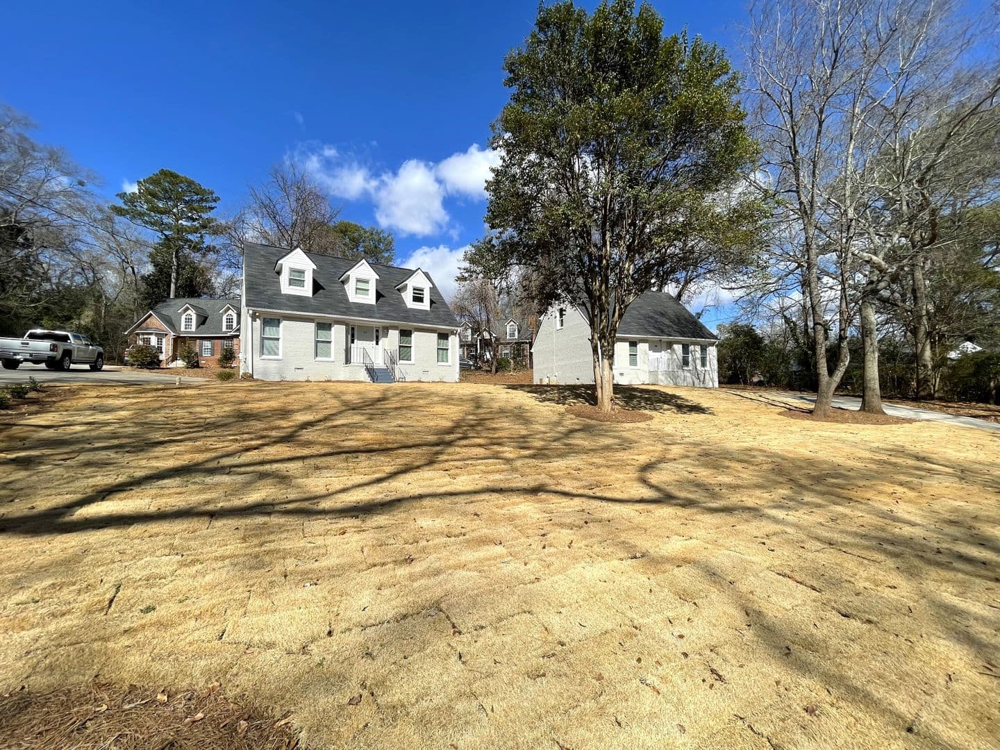 Athens House: 125 Hardin Dr