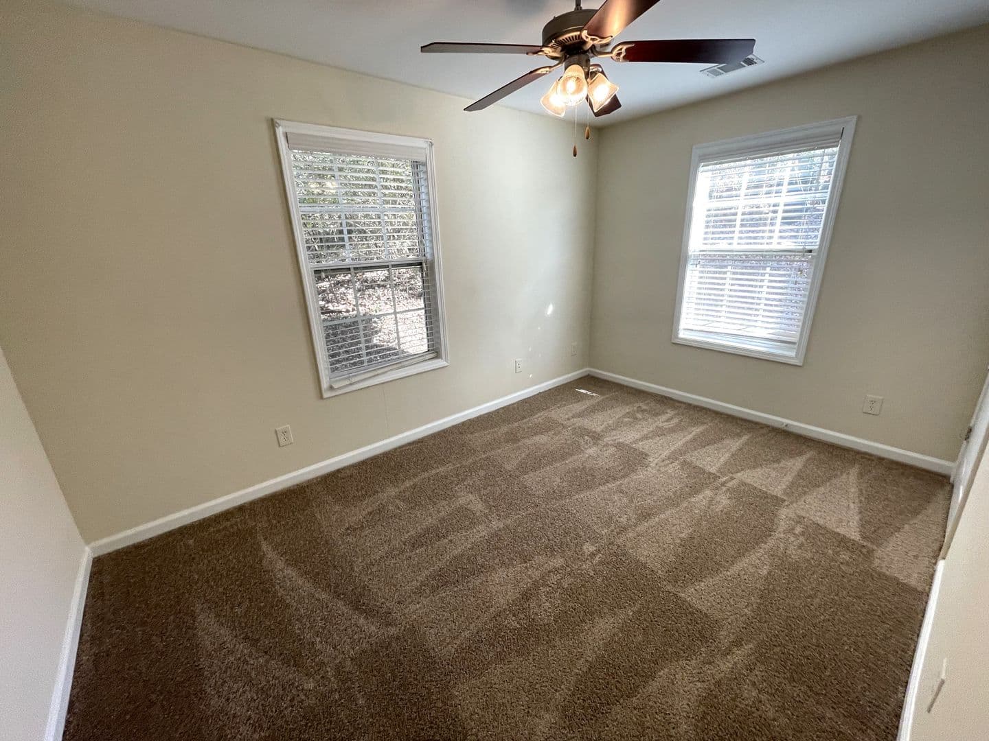 Athens House: 112 Pineview Ct