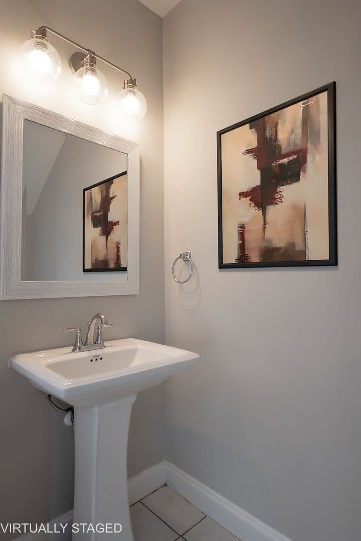 Athens Apartment: 90 Woodsong Ave