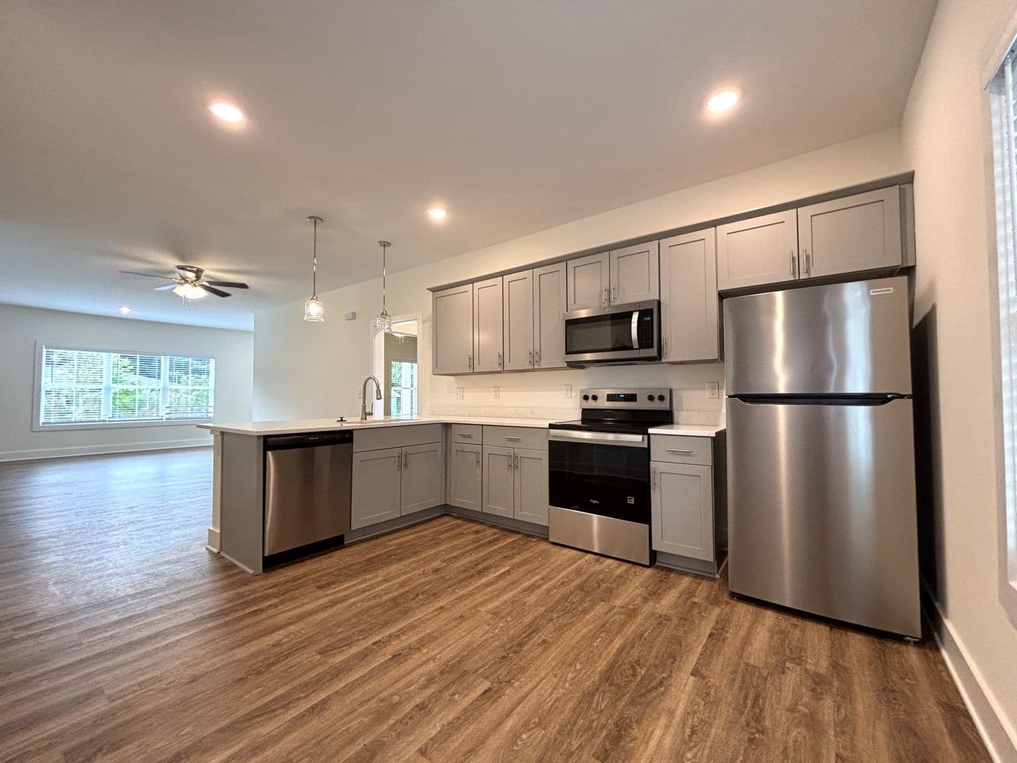 Athens Townhome: 215 Ruth St