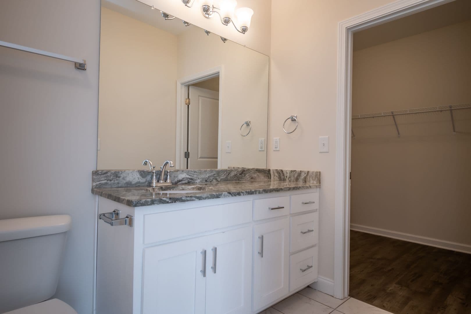 Athens Apartment: 90 Woodsong Ave