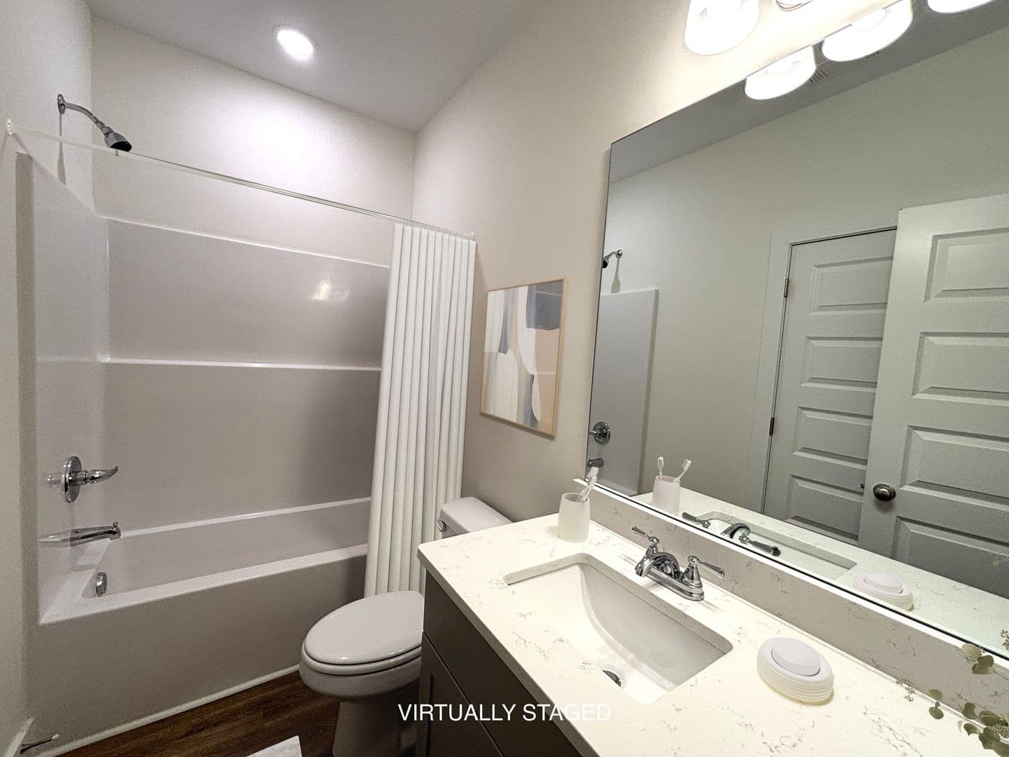 Athens Townhome: 215 Ruth St