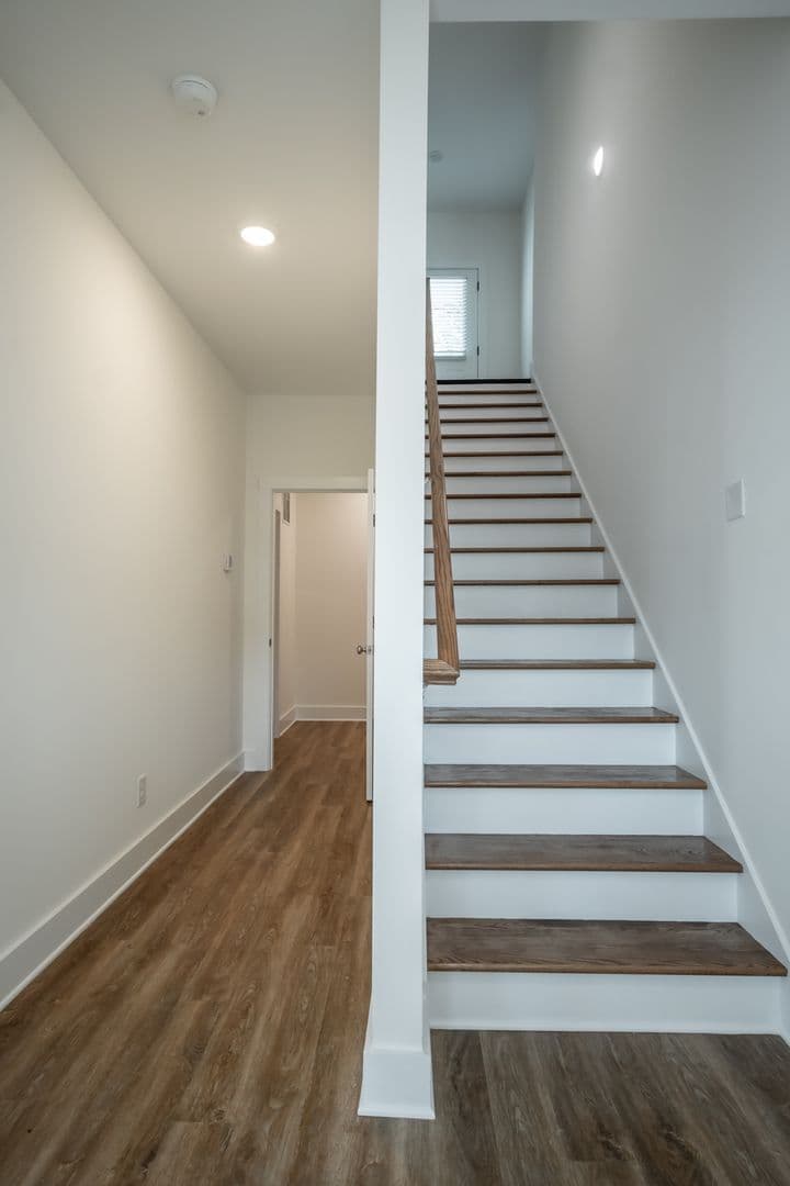 Athens Townhome: 215 Ruth St