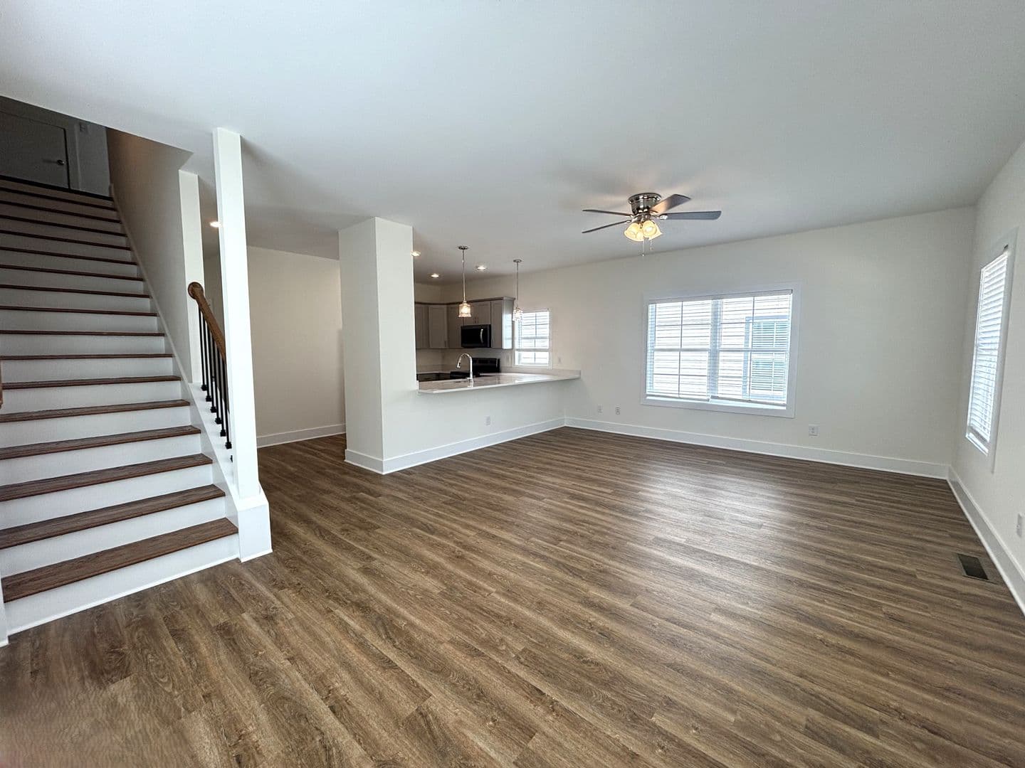 Athens Townhome: 215 Ruth St