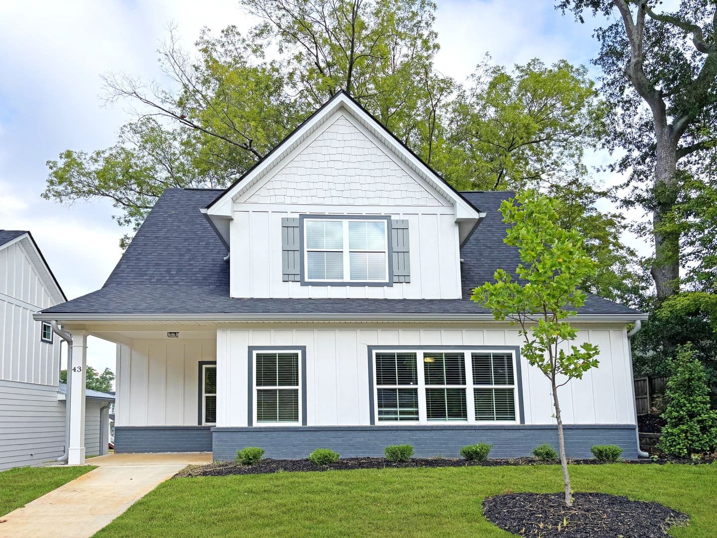 Athens Townhome: 215 Ruth St