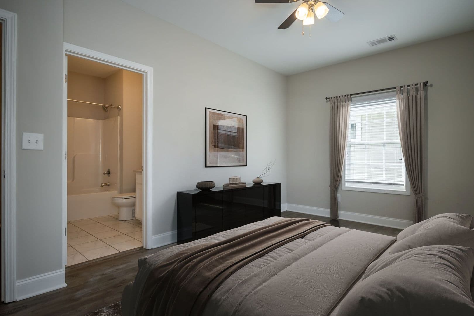 Athens Apartment: 90 Woodsong Ave