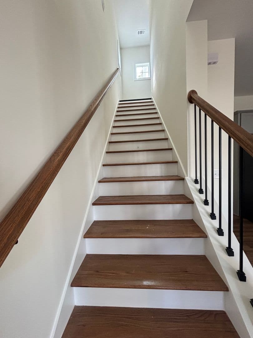 Athens Townhome: 215 Ruth St