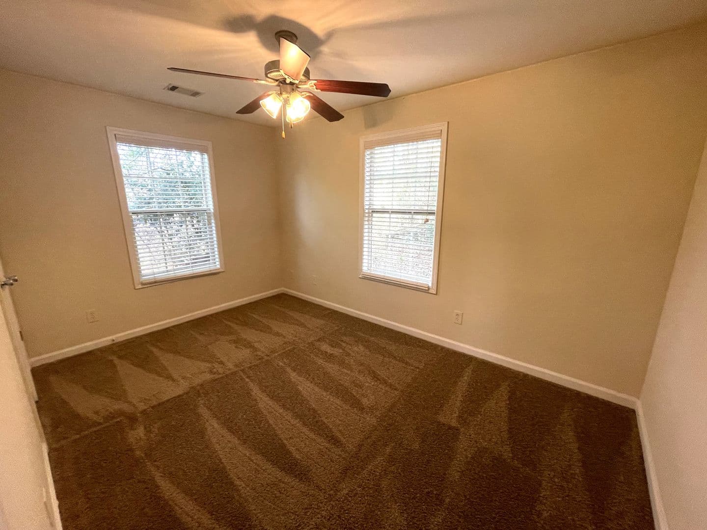 Athens House: 112 Pineview Ct