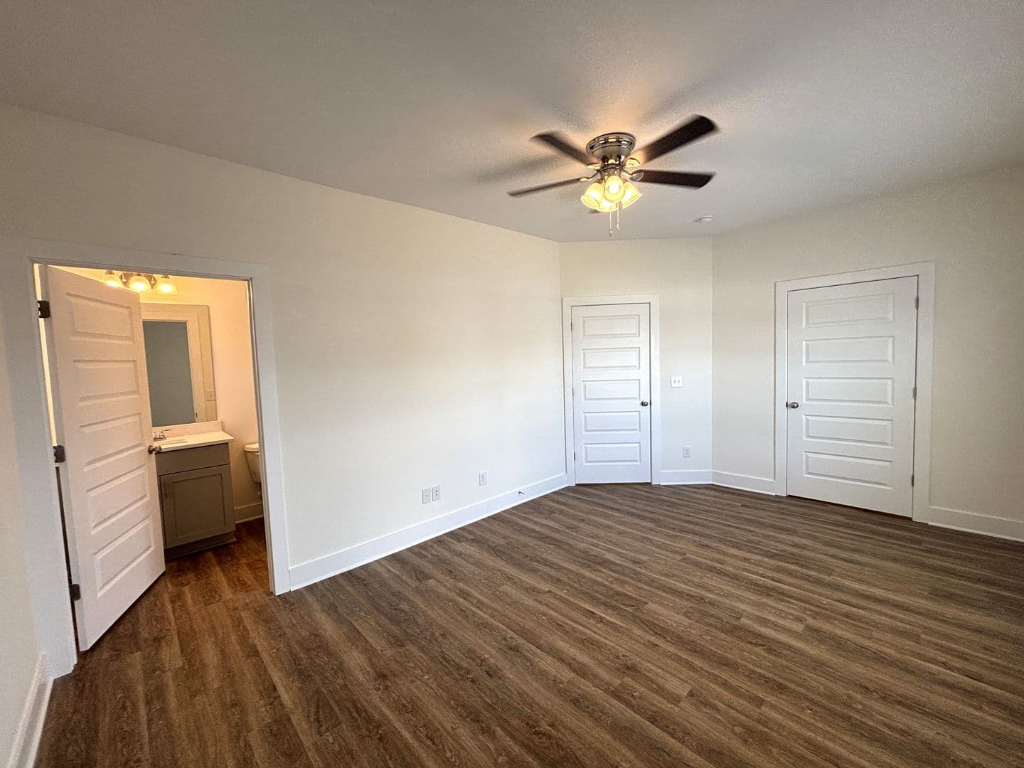 Athens Townhome: 215 Ruth St