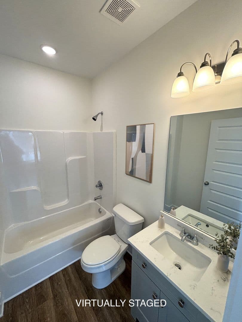 Athens Townhome: 215 Ruth St