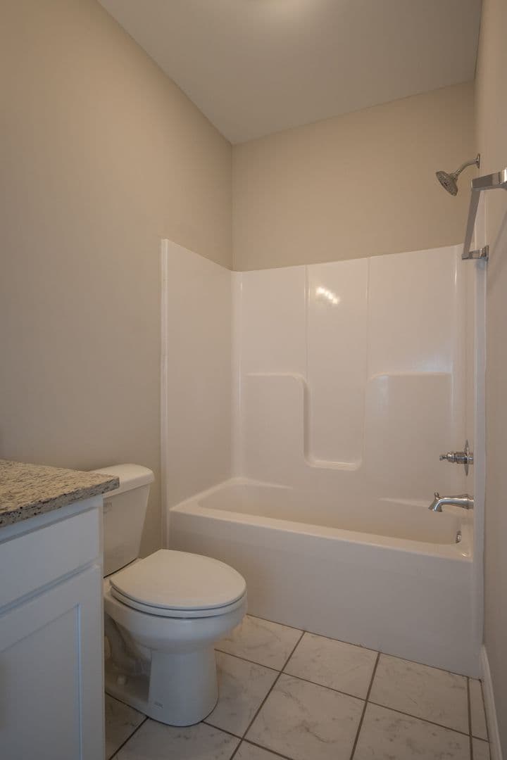 Athens Apartment: 90 Woodsong Ave