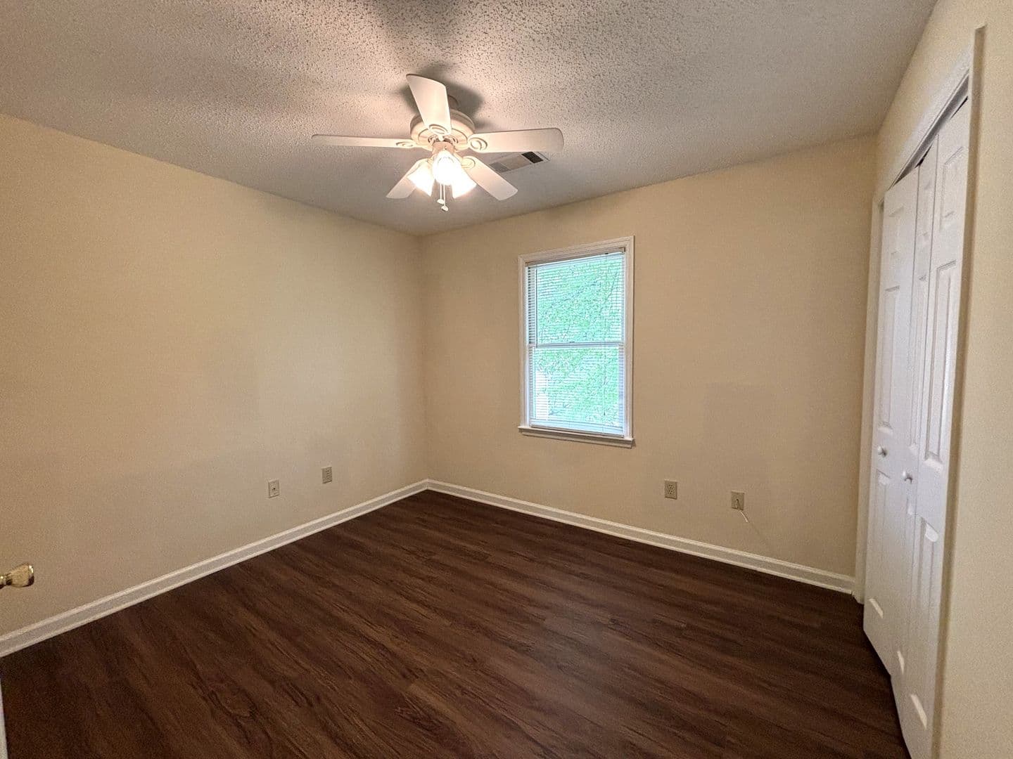 Athens Apartment: 210 Whitehall Road
