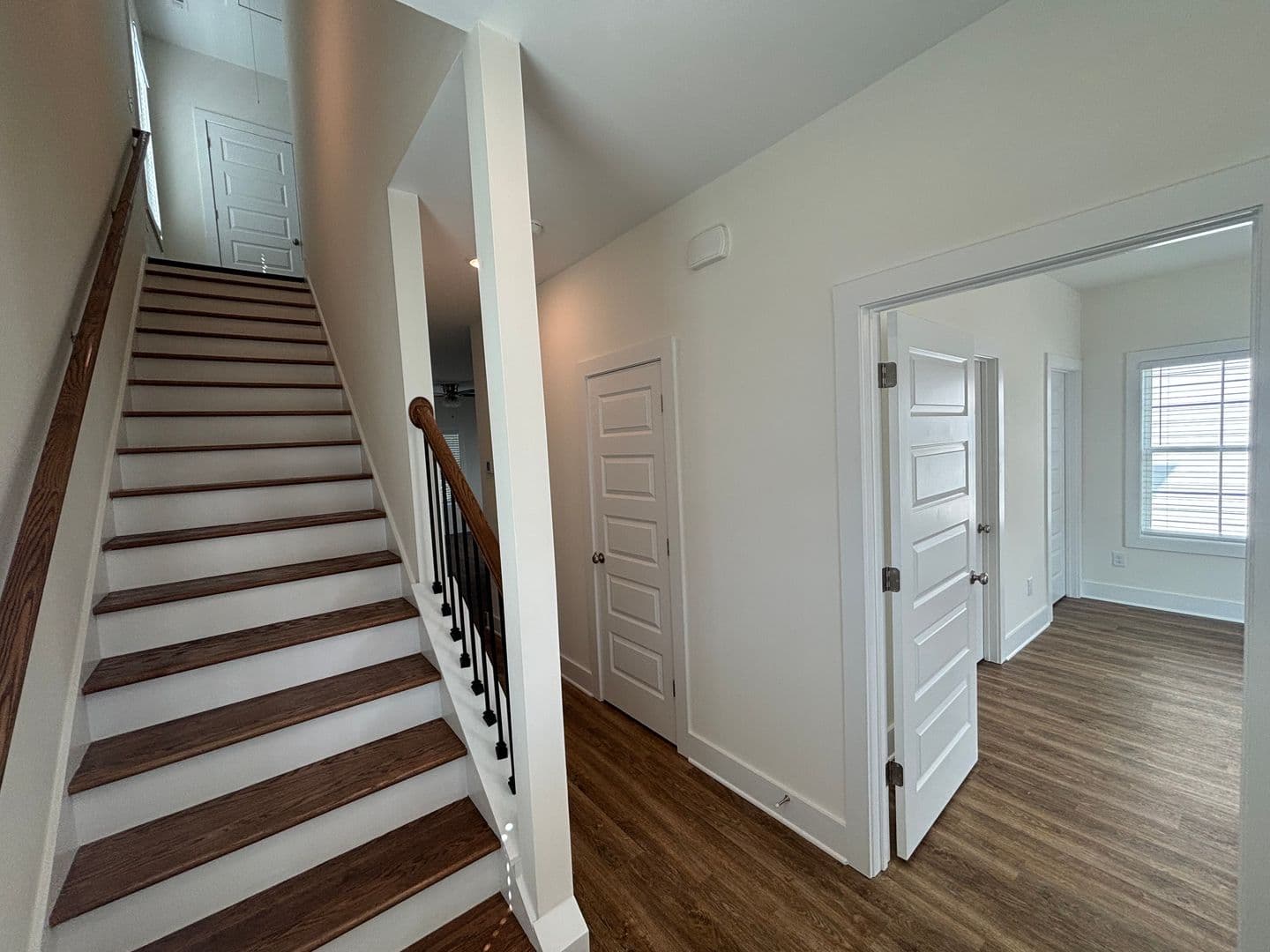 Athens Townhome: 215 Ruth St