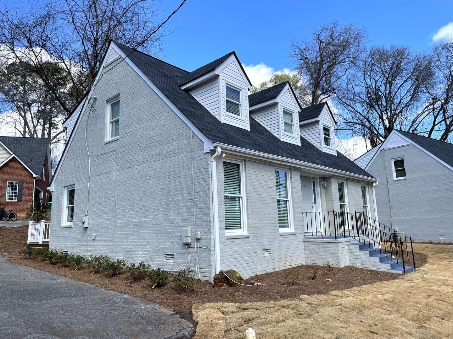 Athens House: 125 Hardin Dr
