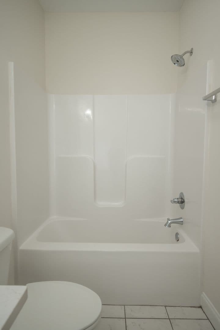 Athens Apartment: 90 Woodsong Ave
