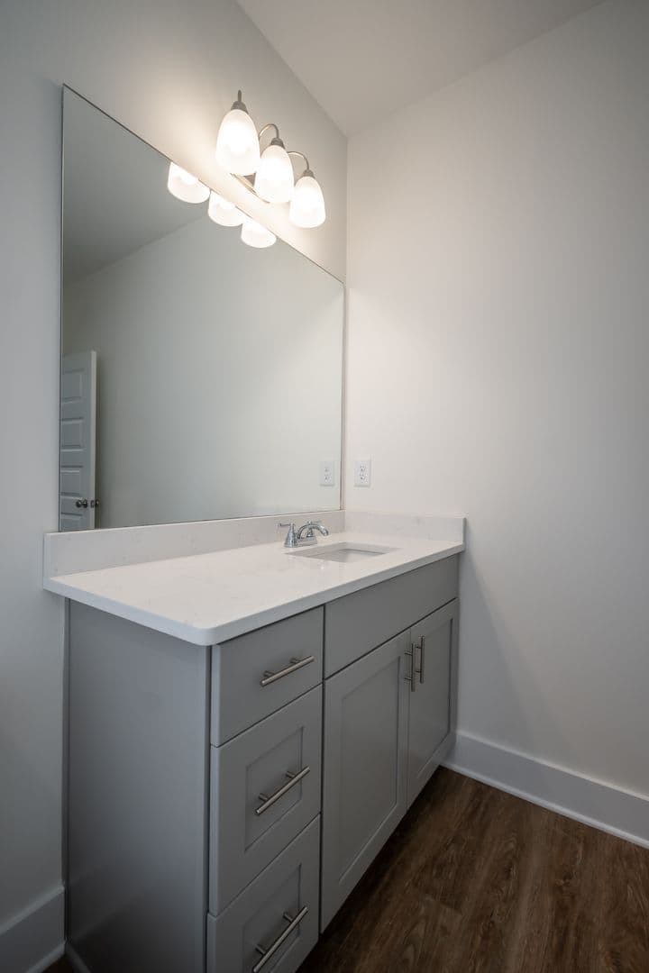 Athens Townhome: 215 Ruth St