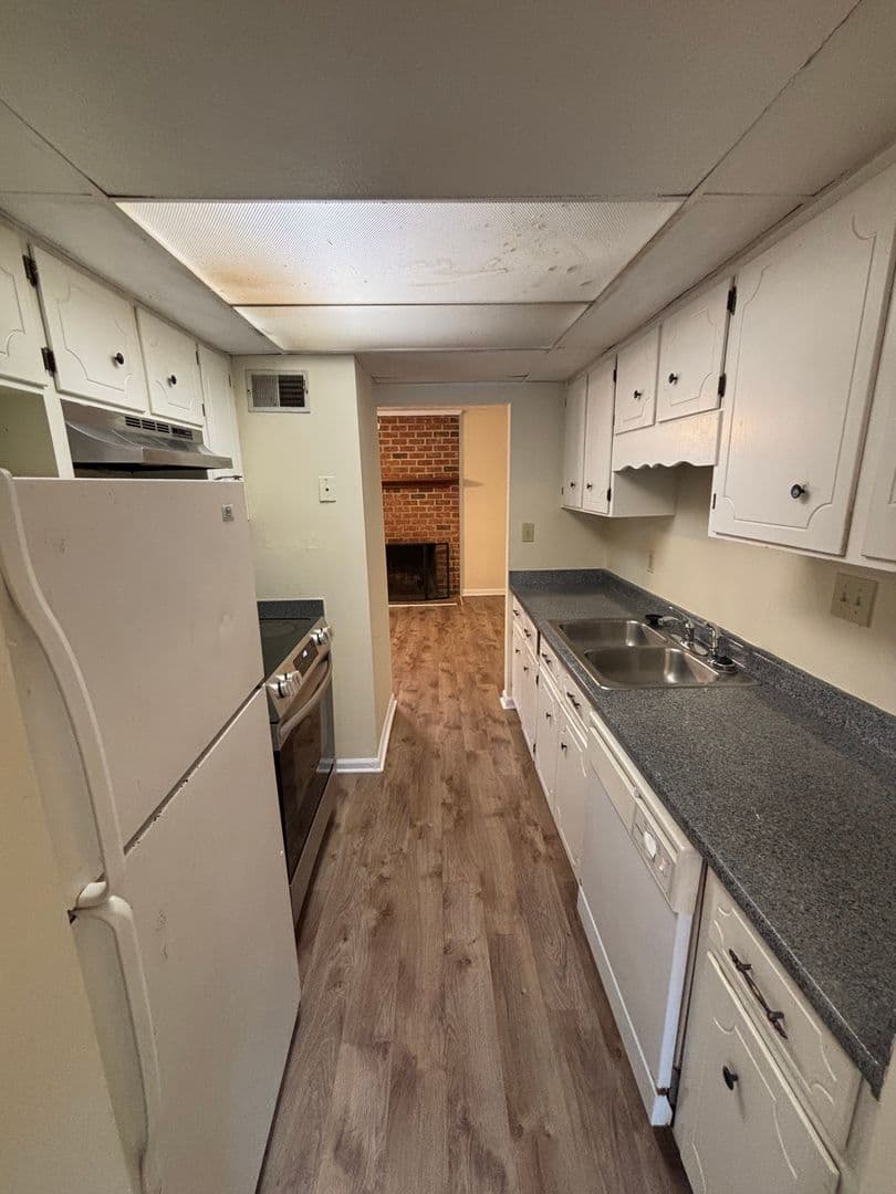 Athens Apartment: 270/272 Sleepy Creek Dr