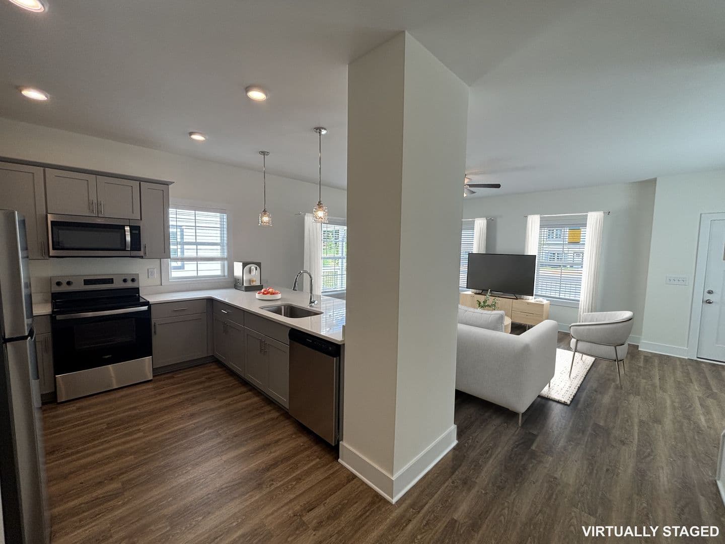Athens Townhome: 215 Ruth St