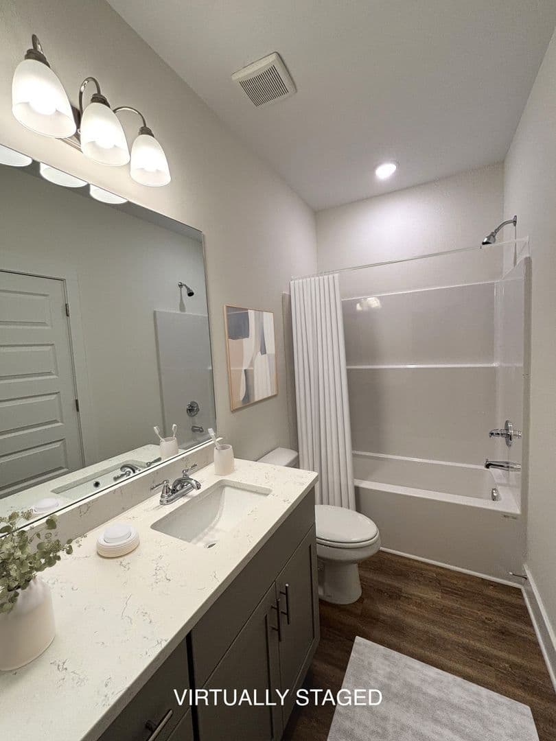 Athens Townhome: 215 Ruth St