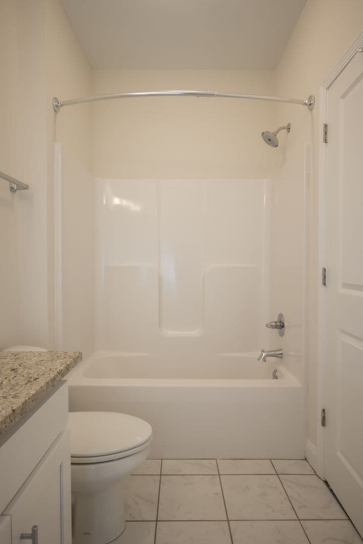 Athens Apartment: 90 Woodsong Ave