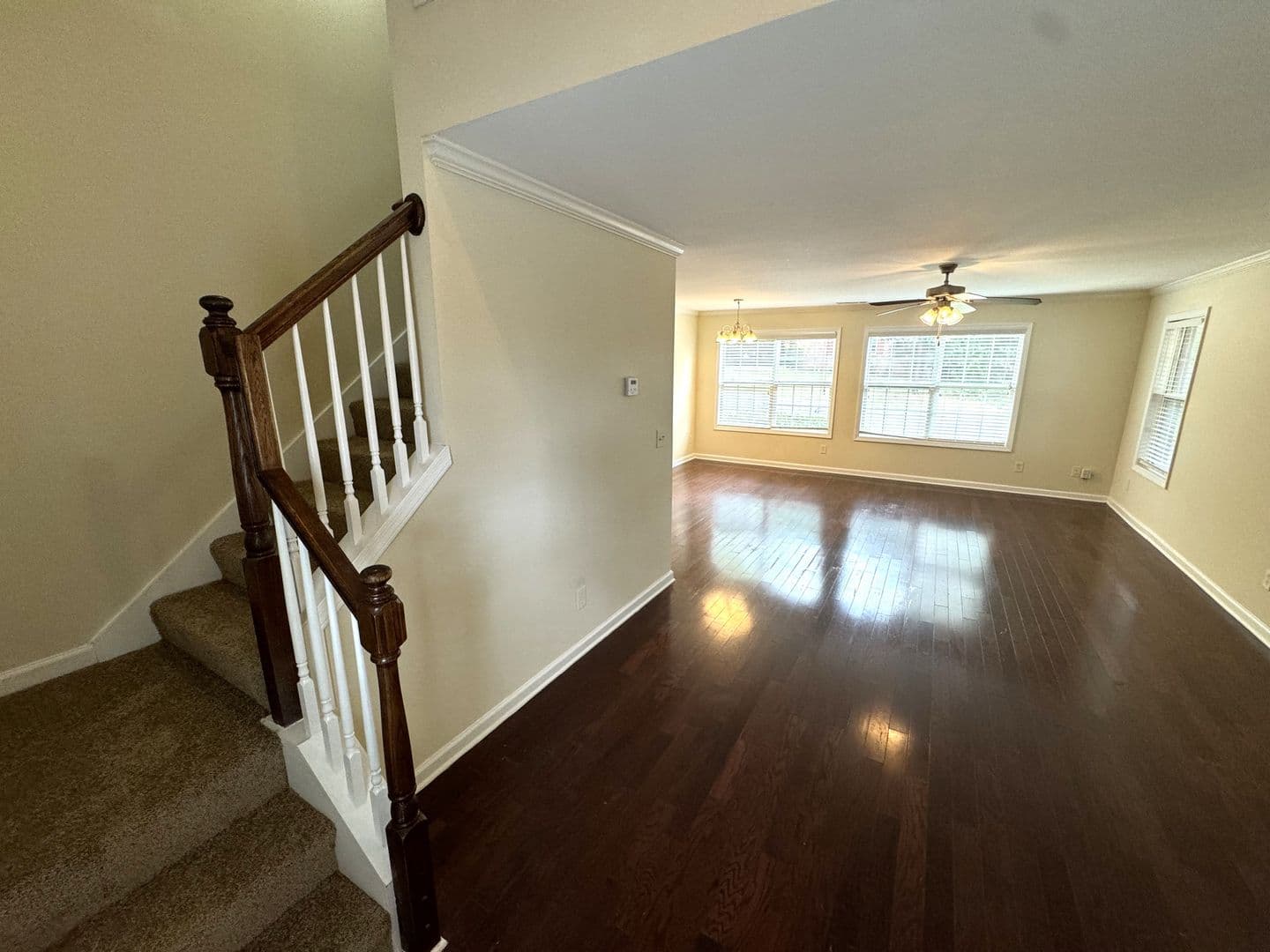 Athens House: 100 Pineview Ct
