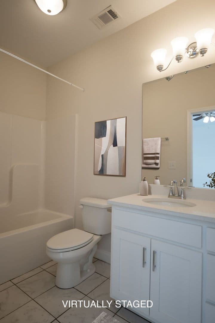 Athens Apartment: 90 Woodsong Ave