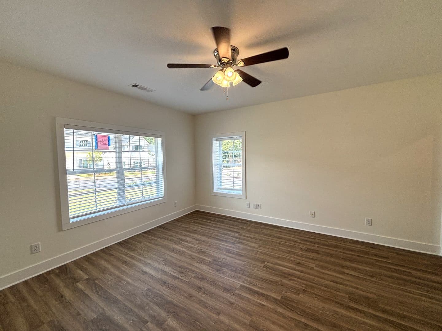 Athens Townhome: 215 Ruth St